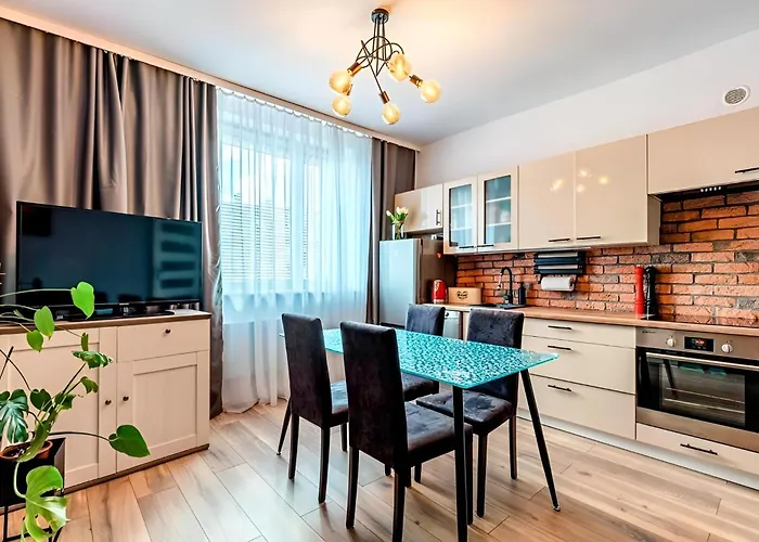 Charming Close To The Center Of Apartman *